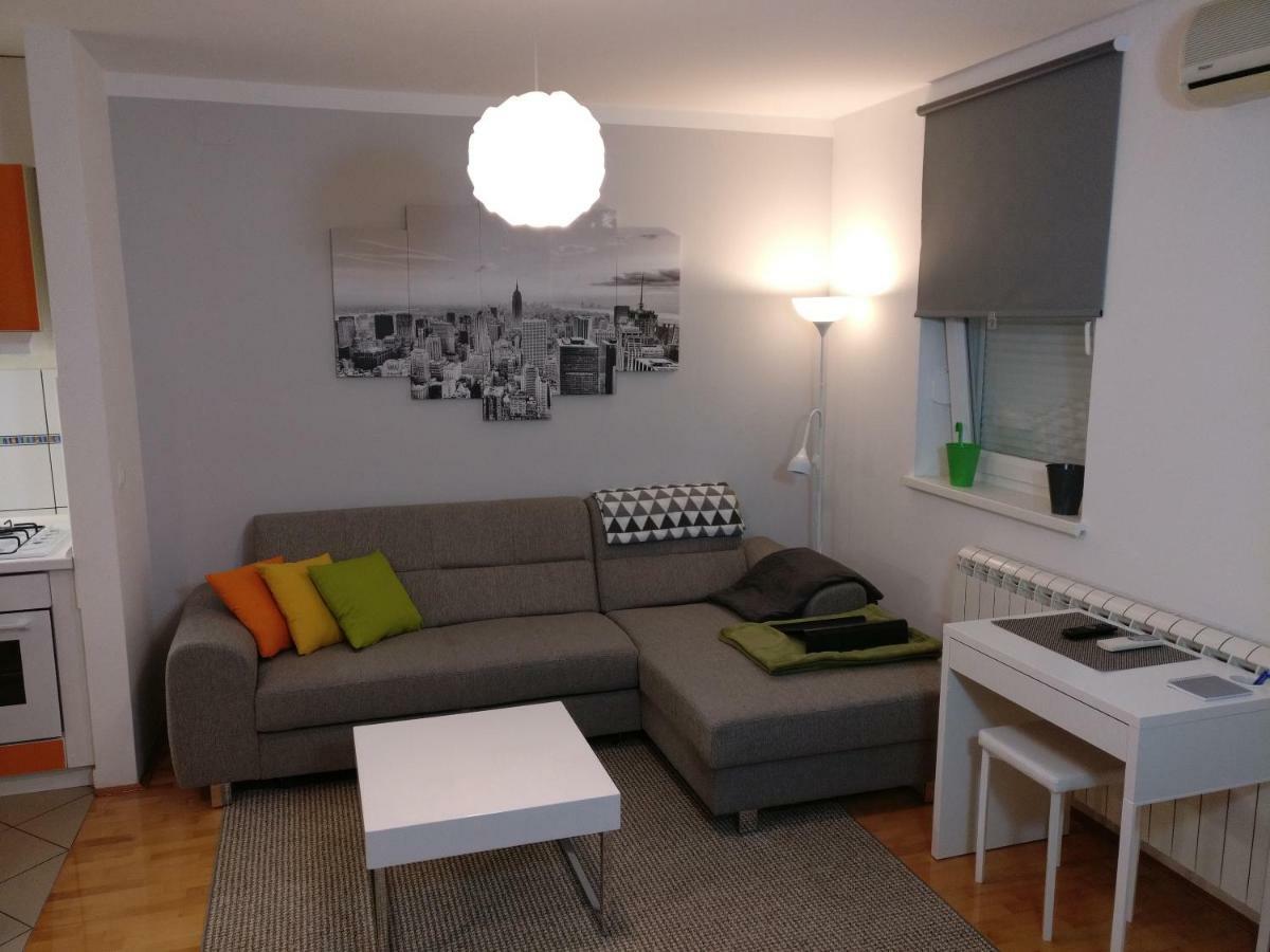 Apartman Luna Near Zagreb Airport Velika Gorica Exterior photo
